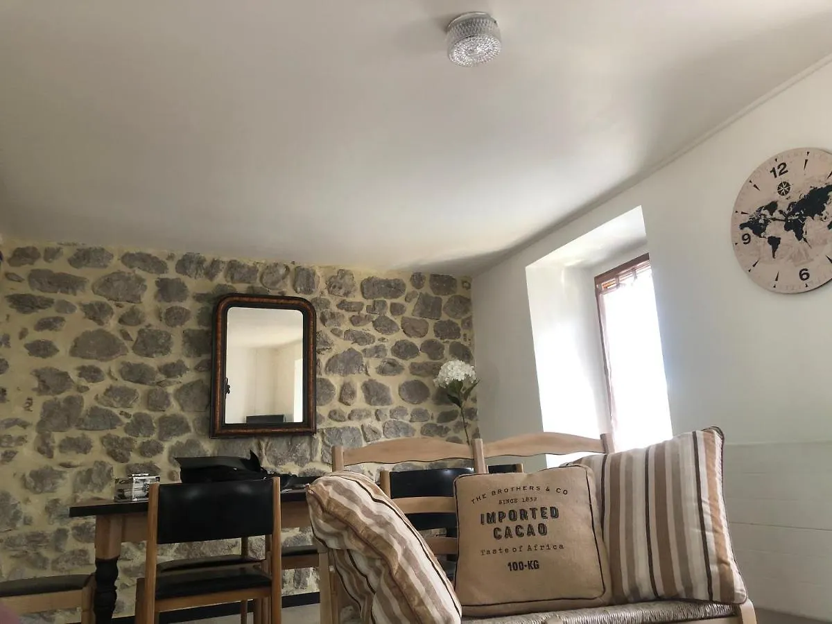 Appartement 6 Personnes Valgorge 0*,